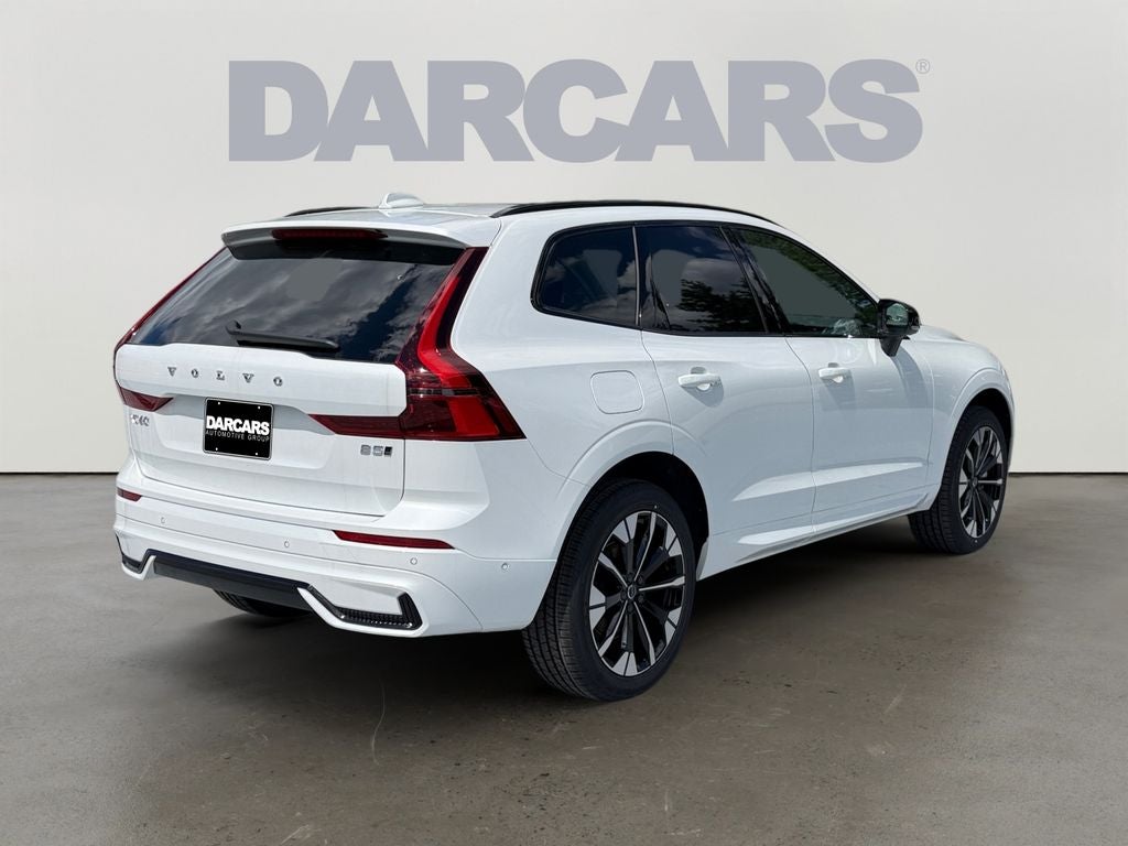 2026 Volvo XC60 B5 Plus