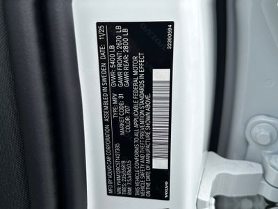 2026 Volvo XC60 B5 Plus