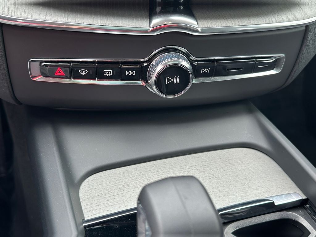 2025 Volvo XC60 B5 Plus Volvo Certified