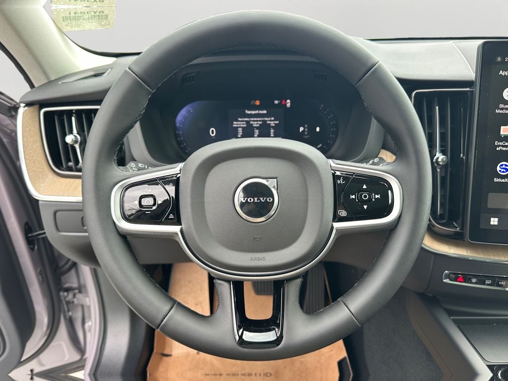 2026 Volvo XC60 B5 Plus