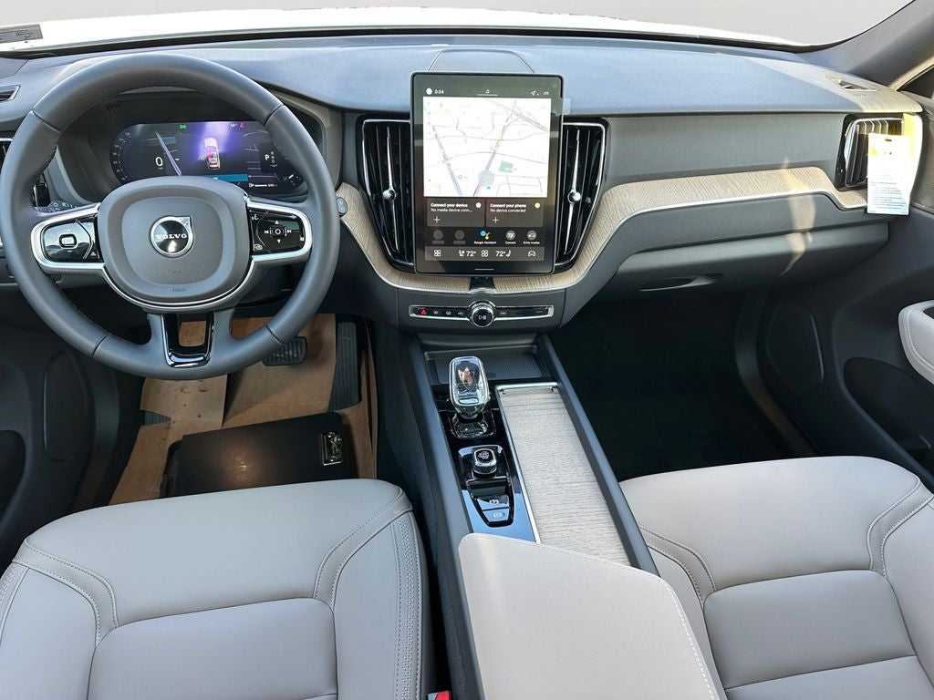 2026 Volvo XC60 B5 Plus