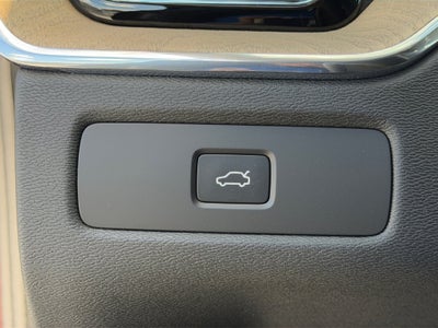 2026 Volvo XC60 B5 Core