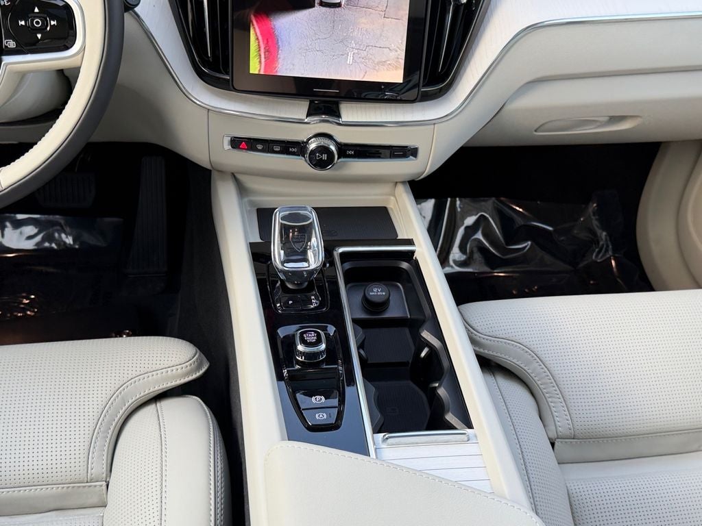 2026 Volvo XC60 B5 Ultra