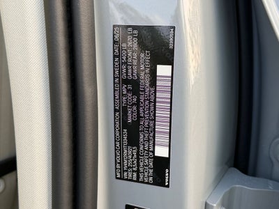 2026 Volvo XC60 B5 Ultra