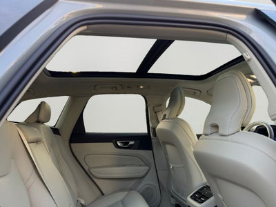 2026 Volvo XC60 B5 Ultra