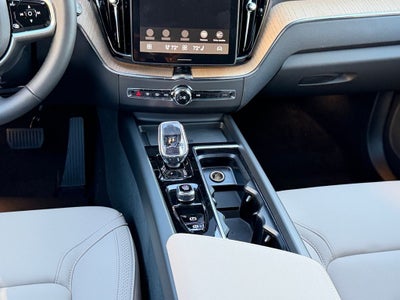 2027 Volvo XC60 B5 Plus