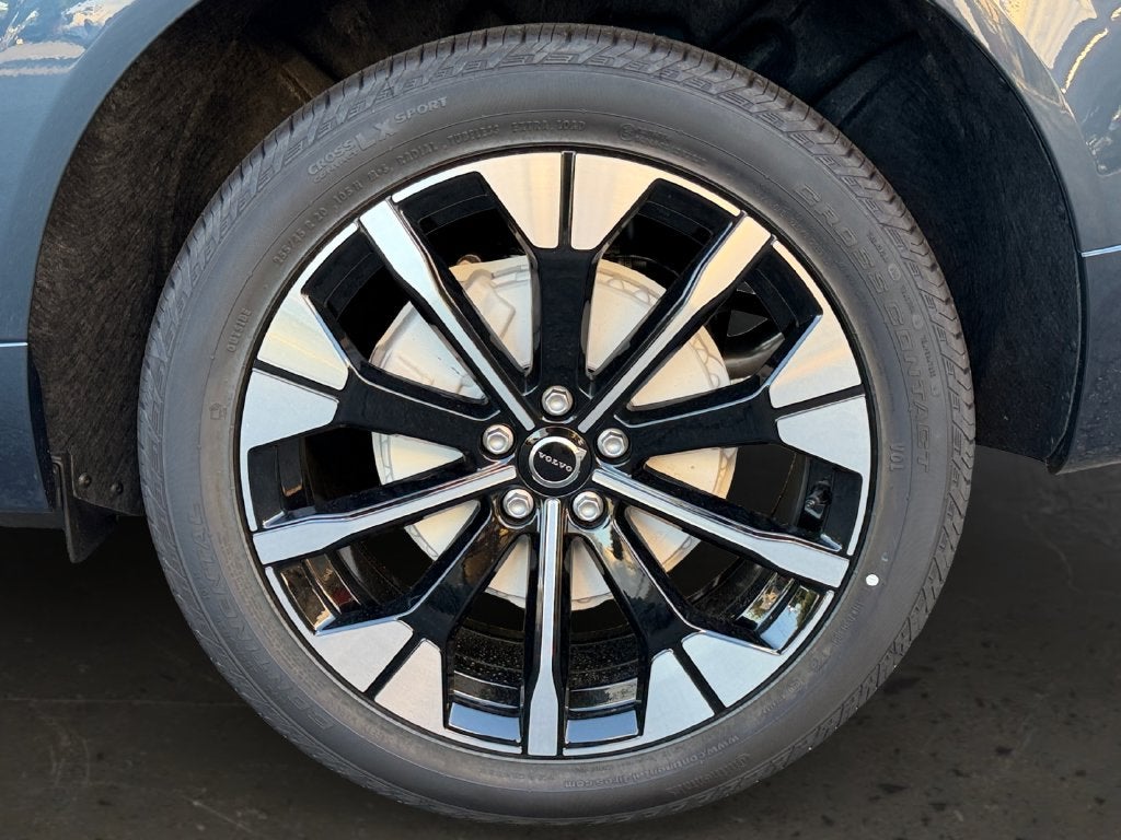 2027 Volvo XC60 B5 Plus