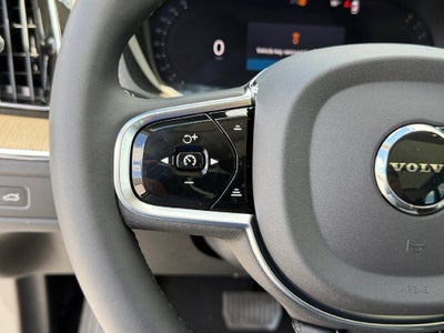 2027 Volvo XC60 B5 Plus