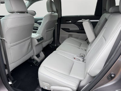 2016 Toyota Highlander XLE V6