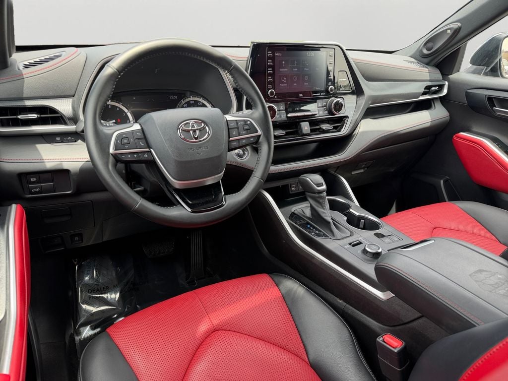 2022 Toyota Highlander XSE