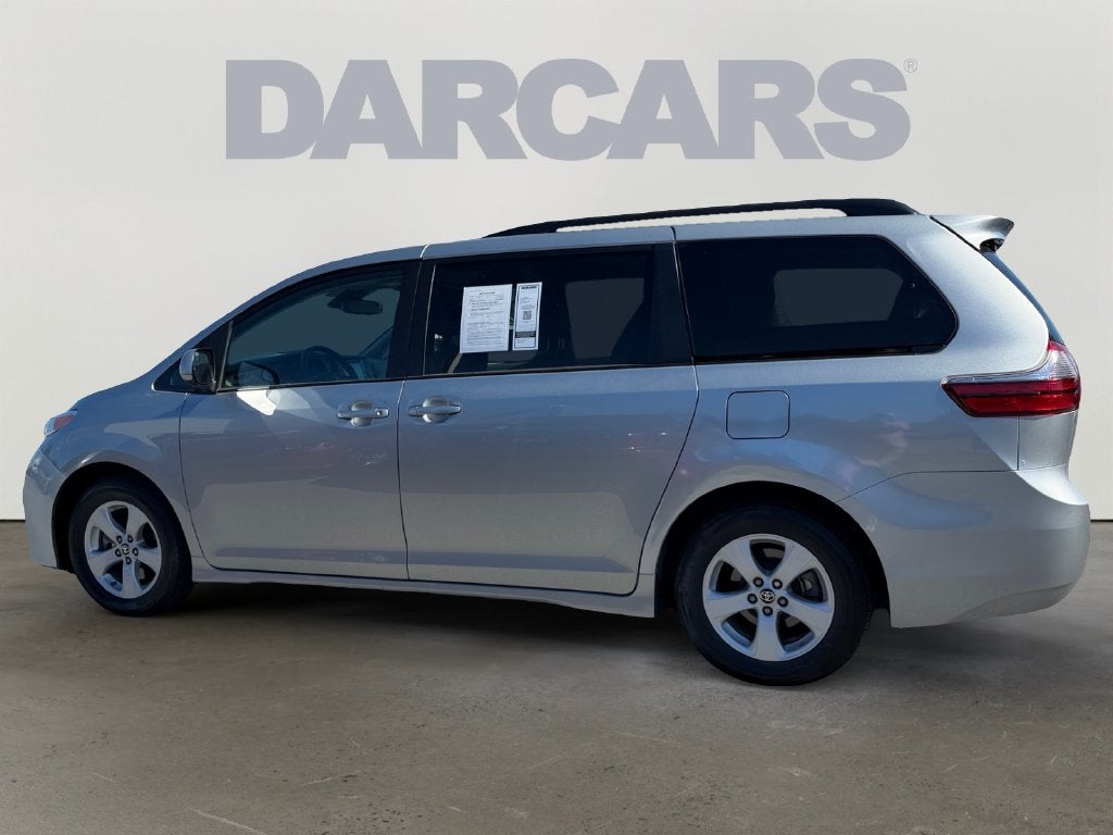 2020 Toyota Sienna LE 8 Passenger