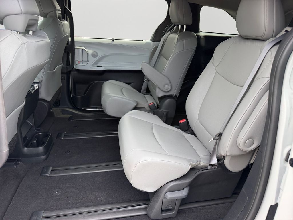 2025 Toyota Sienna XLE 7 Passenger