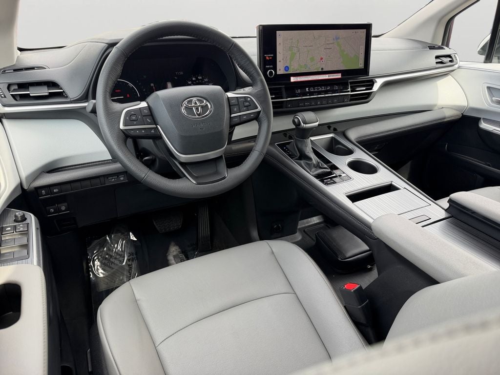 2025 Toyota Sienna XLE 7 Passenger