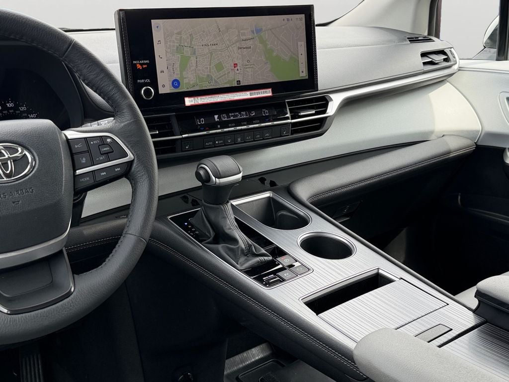 2025 Toyota Sienna XLE 7 Passenger