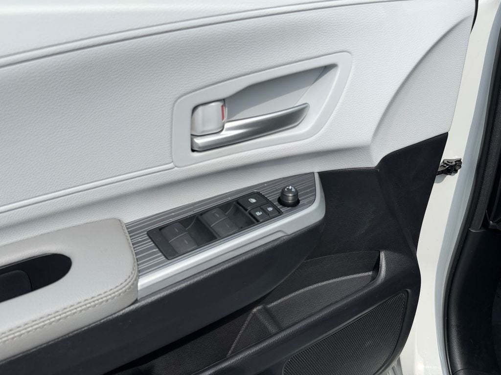2025 Toyota Sienna XLE 7 Passenger