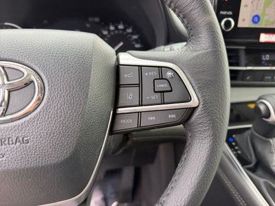 2025 Toyota Sienna XLE 7 Passenger