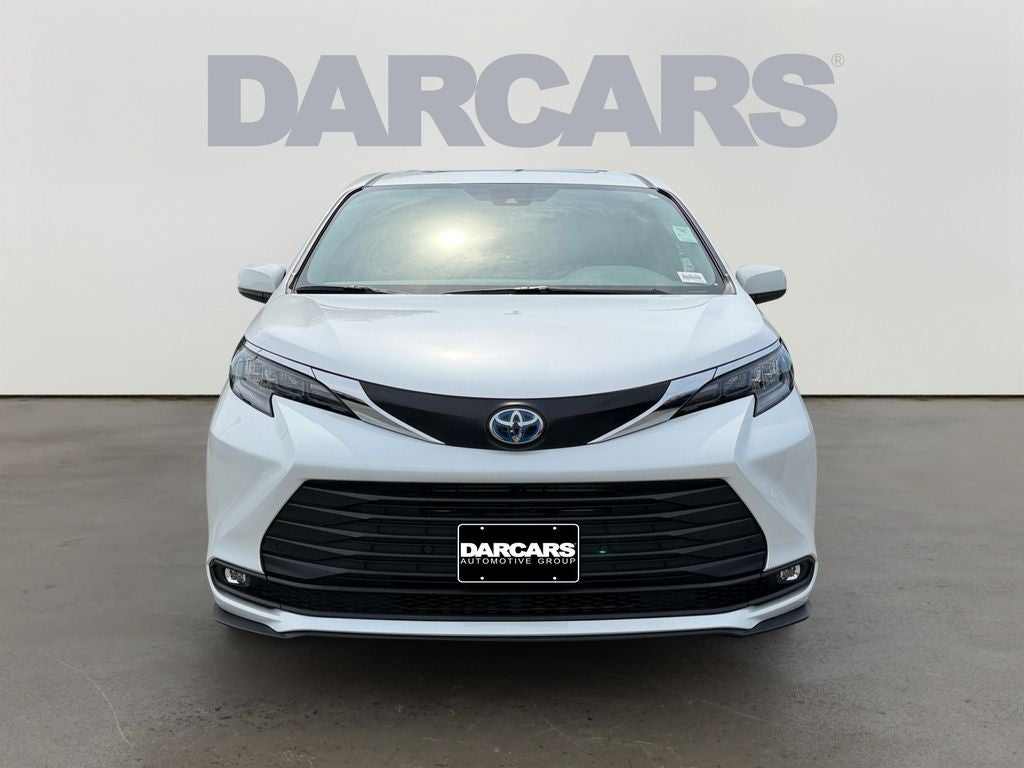 2025 Toyota Sienna XLE 7 Passenger