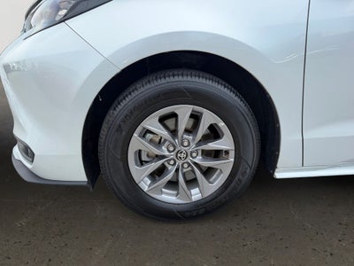 2025 Toyota Sienna XLE 7 Passenger