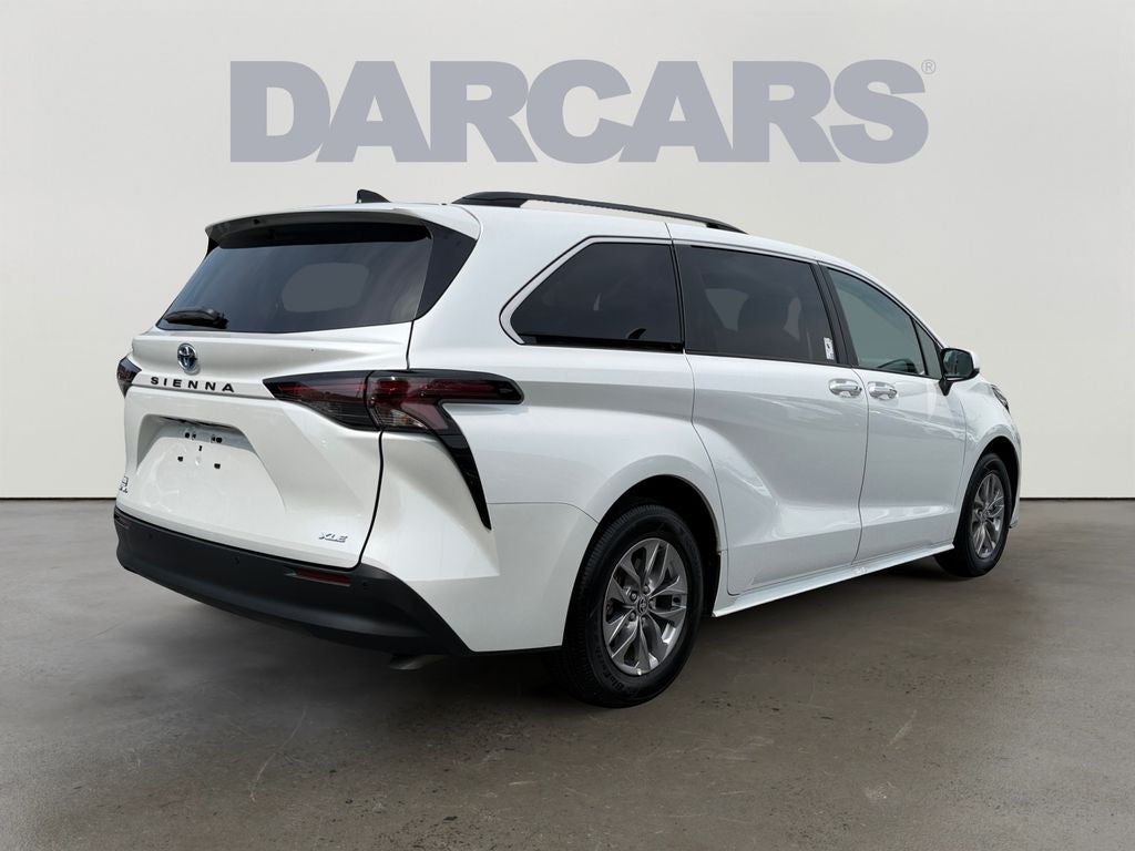 2025 Toyota Sienna XLE 7 Passenger