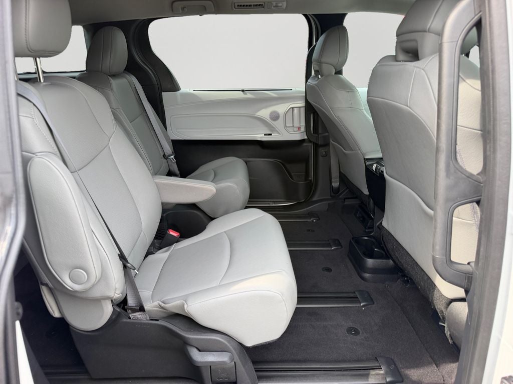 2025 Toyota Sienna XLE 7 Passenger