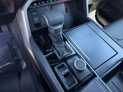 2025 Toyota Tundra Platinum