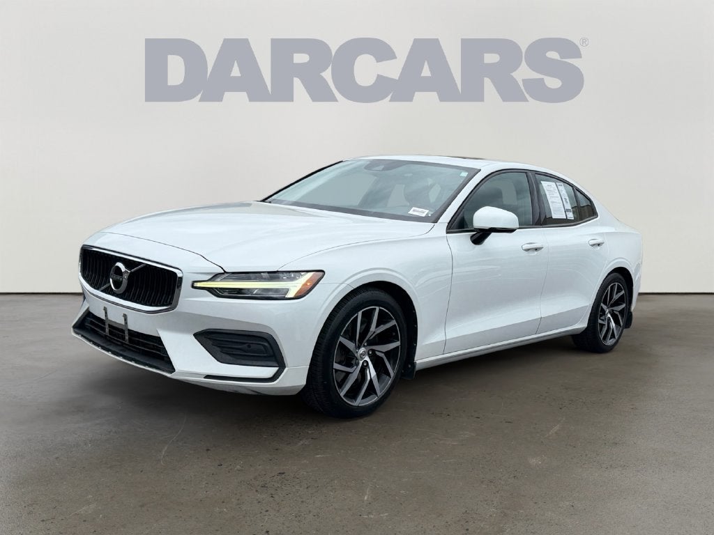 2020 Volvo S60 T6 Momentum
