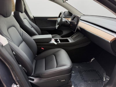 2024 Tesla Model Y Long Range