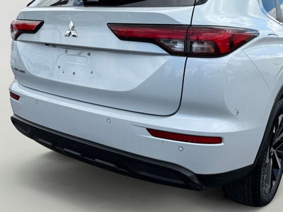 2022 Mitsubishi Outlander ES