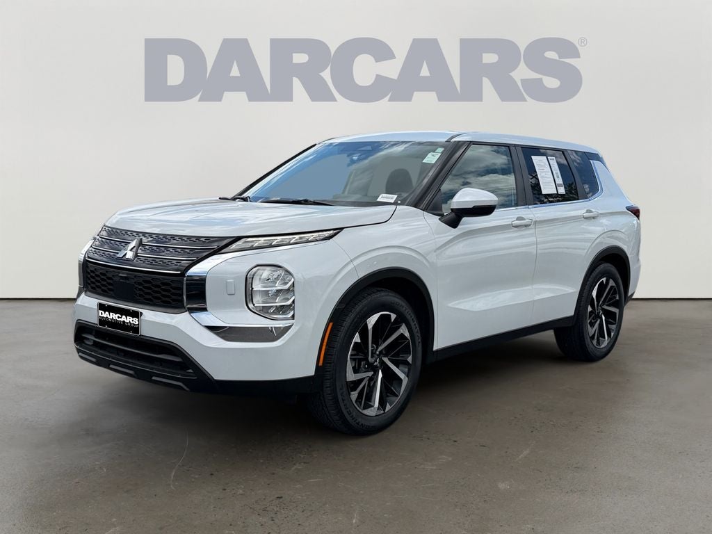 2022 Mitsubishi Outlander ES
