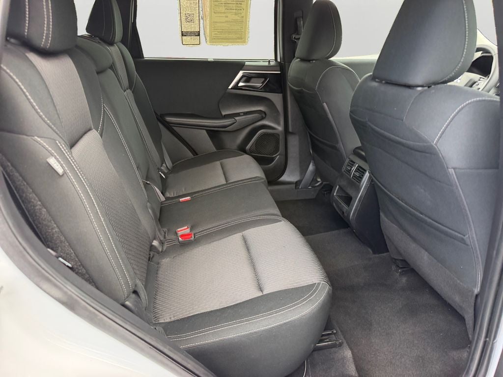 2022 Mitsubishi Outlander ES
