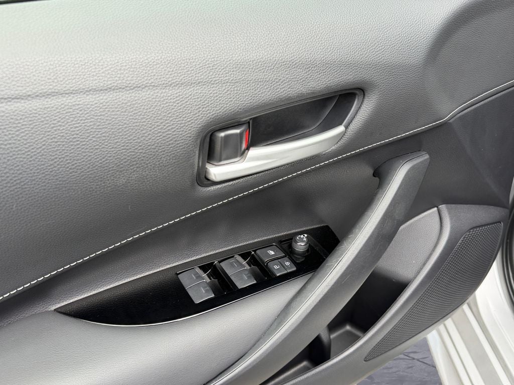 2022 Toyota Corolla Hatchback SE