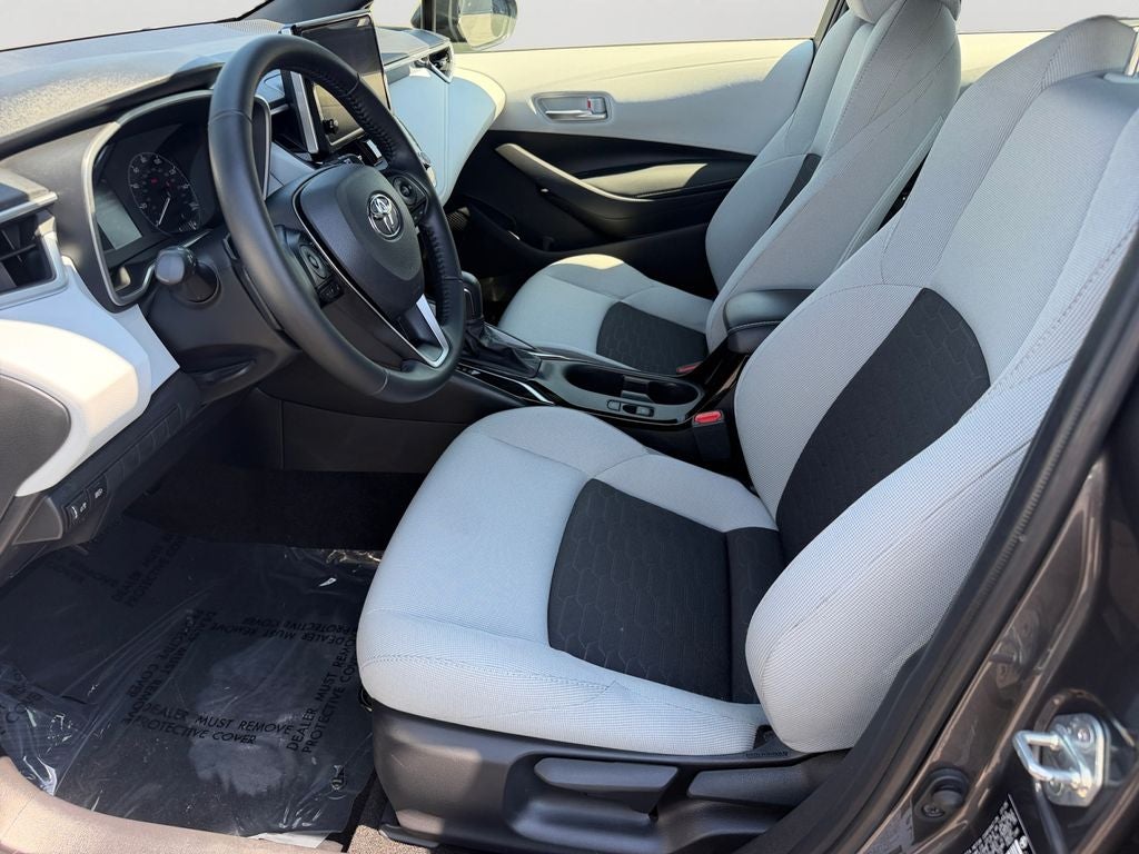 2025 Toyota Corolla Hatchback SE