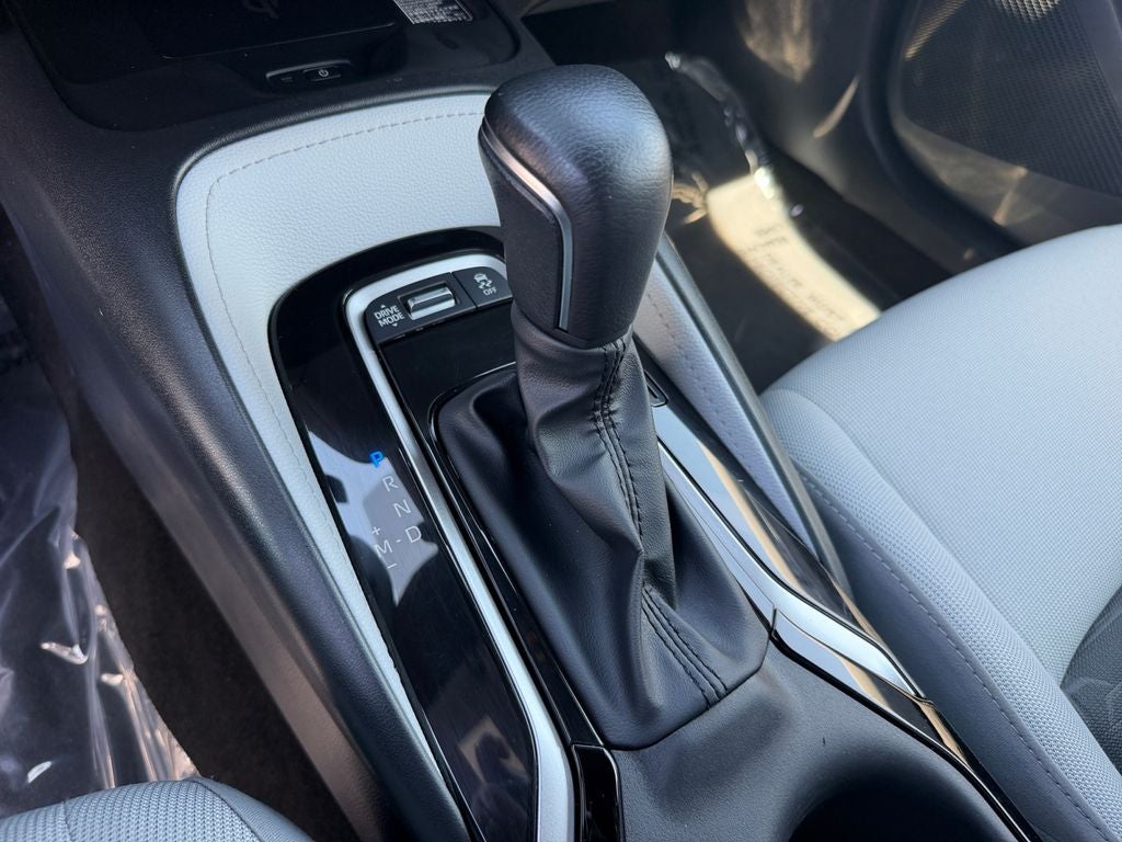 2025 Toyota Corolla Hatchback SE