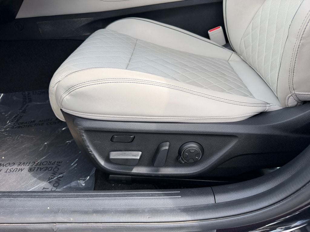 2023 Genesis G70 3.3T