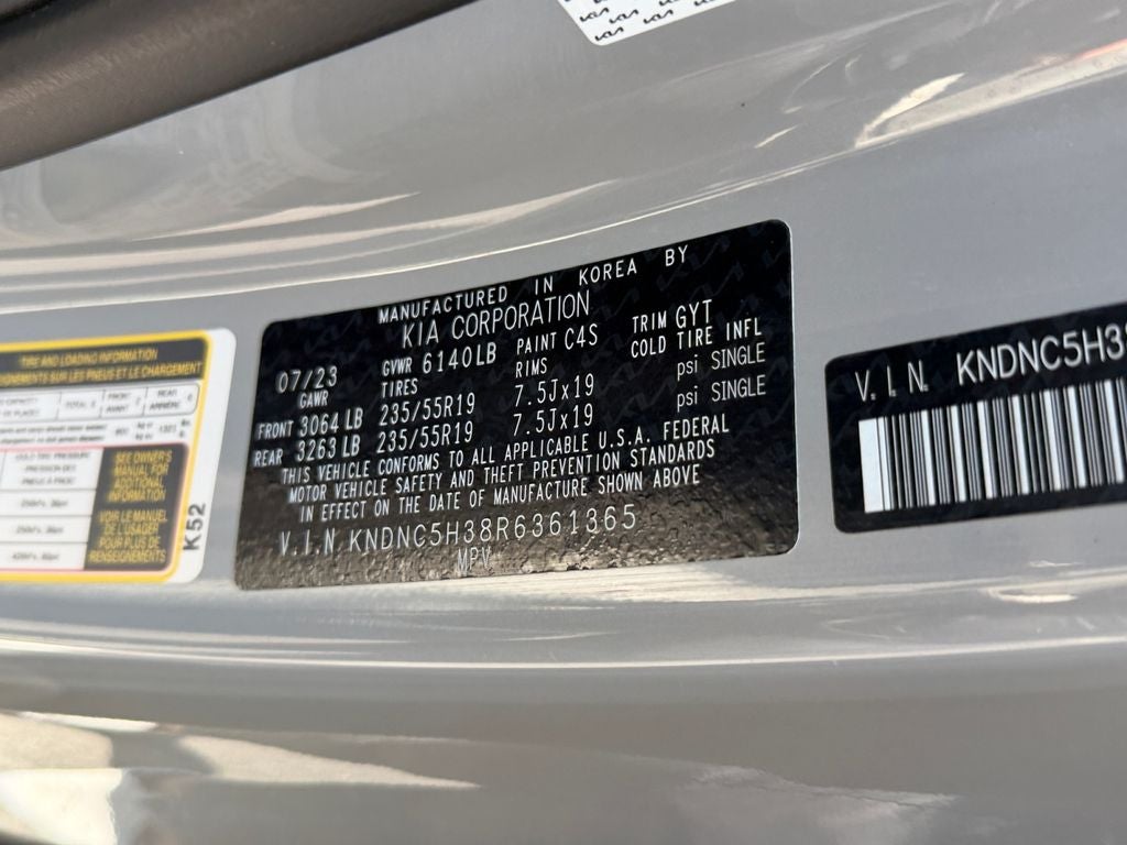 2024 Kia Carnival EX
