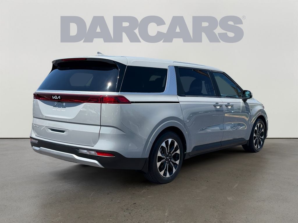 2024 Kia Carnival EX