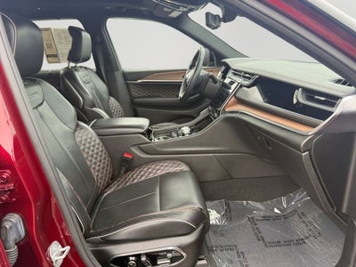 2022 Jeep Grand Cherokee Summit