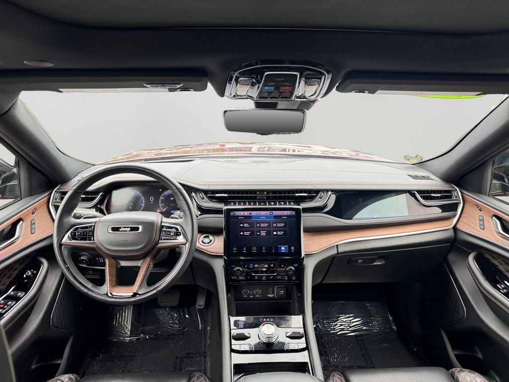 2022 Jeep Grand Cherokee Summit