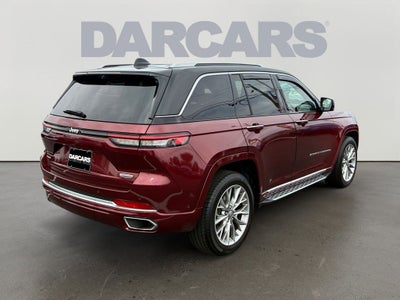 2022 Jeep Grand Cherokee Summit