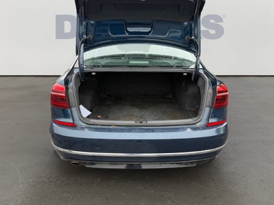 2018 Volkswagen Passat 2.0T R-Line