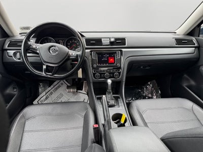 2018 Volkswagen Passat 2.0T R-Line
