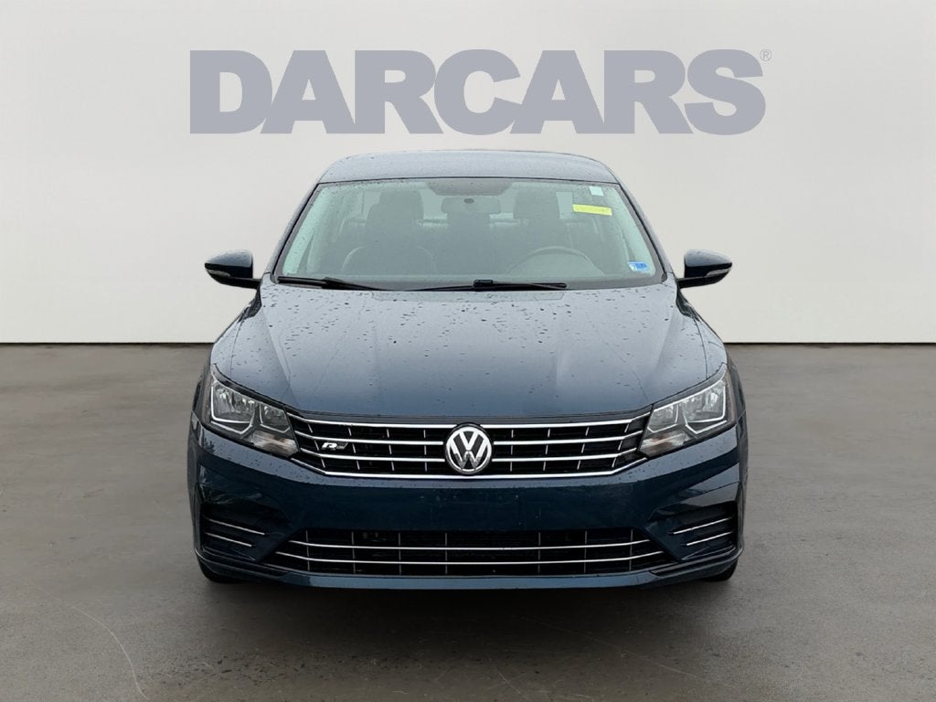 2018 Volkswagen Passat 2.0T R-Line