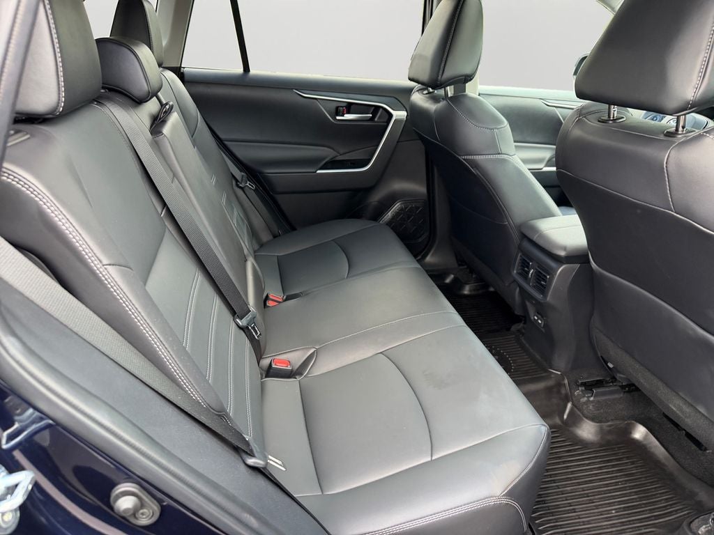 2023 Toyota RAV4 XLE Premium CLEAN CARFAX 1 OWNER