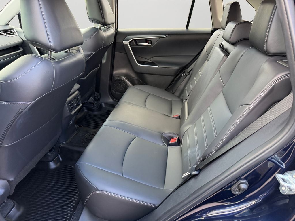 2023 Toyota RAV4 XLE Premium CLEAN CARFAX 1 OWNER