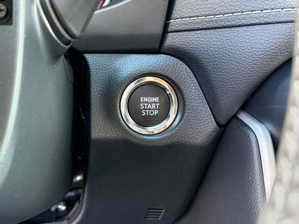 2023 Toyota RAV4 XLE Premium CLEAN CARFAX 1 OWNER
