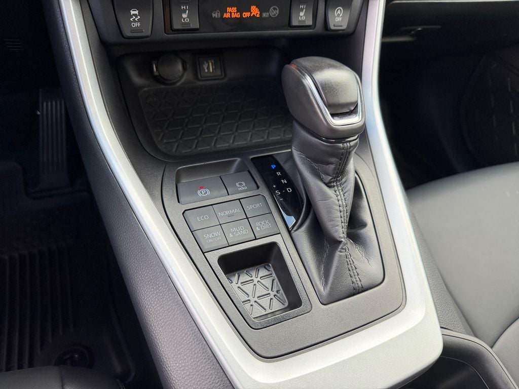 2023 Toyota RAV4 XLE Premium CLEAN CARFAX 1 OWNER