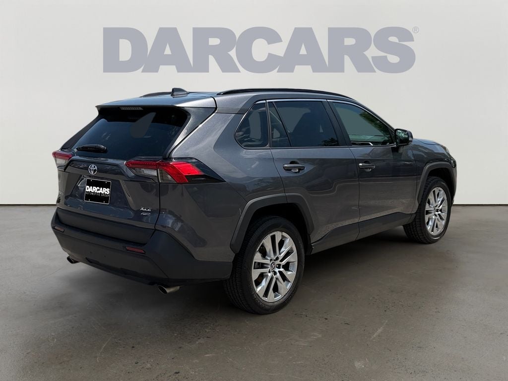 2024 Toyota RAV4 XLE Premium HEATED SEATS / POWER MOONROOF