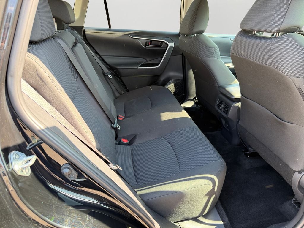 2024 Toyota RAV4 LE 1 OWNER / CLEAN CARFAX / BLIND SPOT MONITOR / HEAT