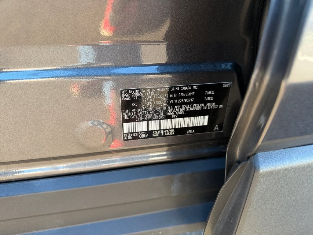 2025 Toyota RAV4 XLE