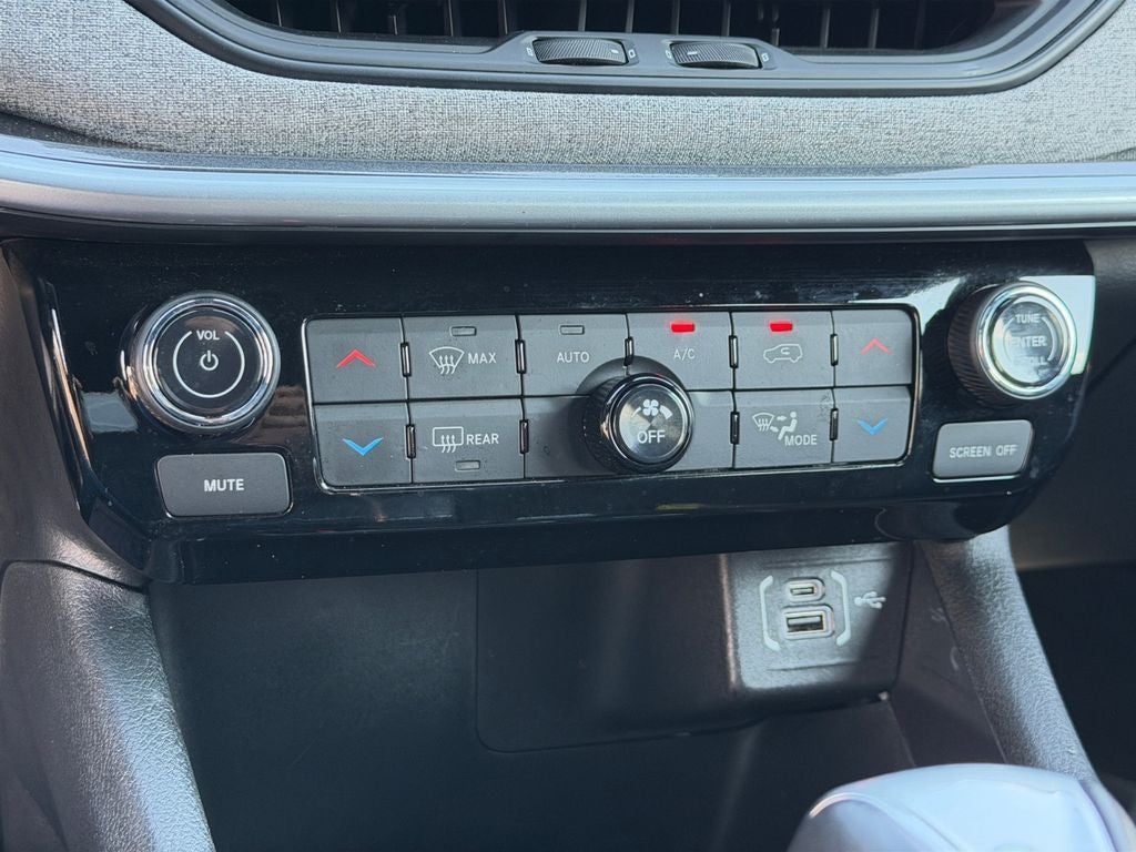 2025 Jeep Compass Latitude 1 OWNER / CLEAN CARFAX / POWER LIFTGATE / ALPINE S